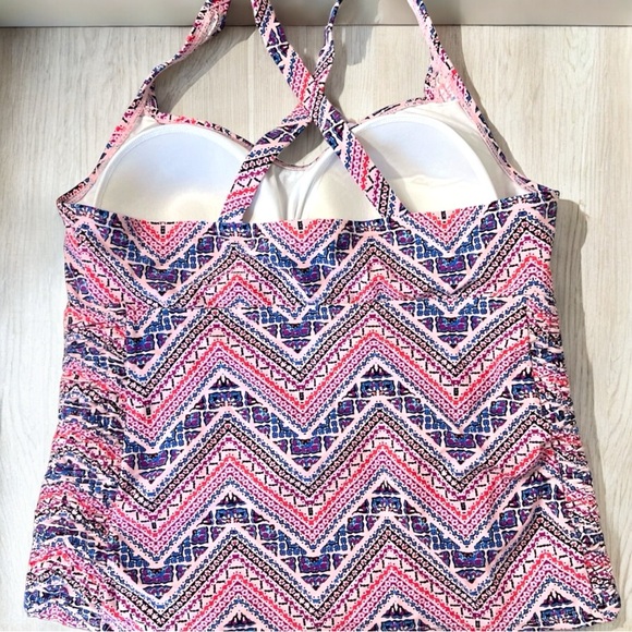 Beach Bump by Motherhood Maternity Chevron 2-Piece Tankini Bathing Suit - Picture 11 of 15